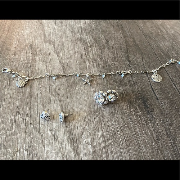 Brighton ankle bracelet and two sets of earrings! - Picture 1 of 1